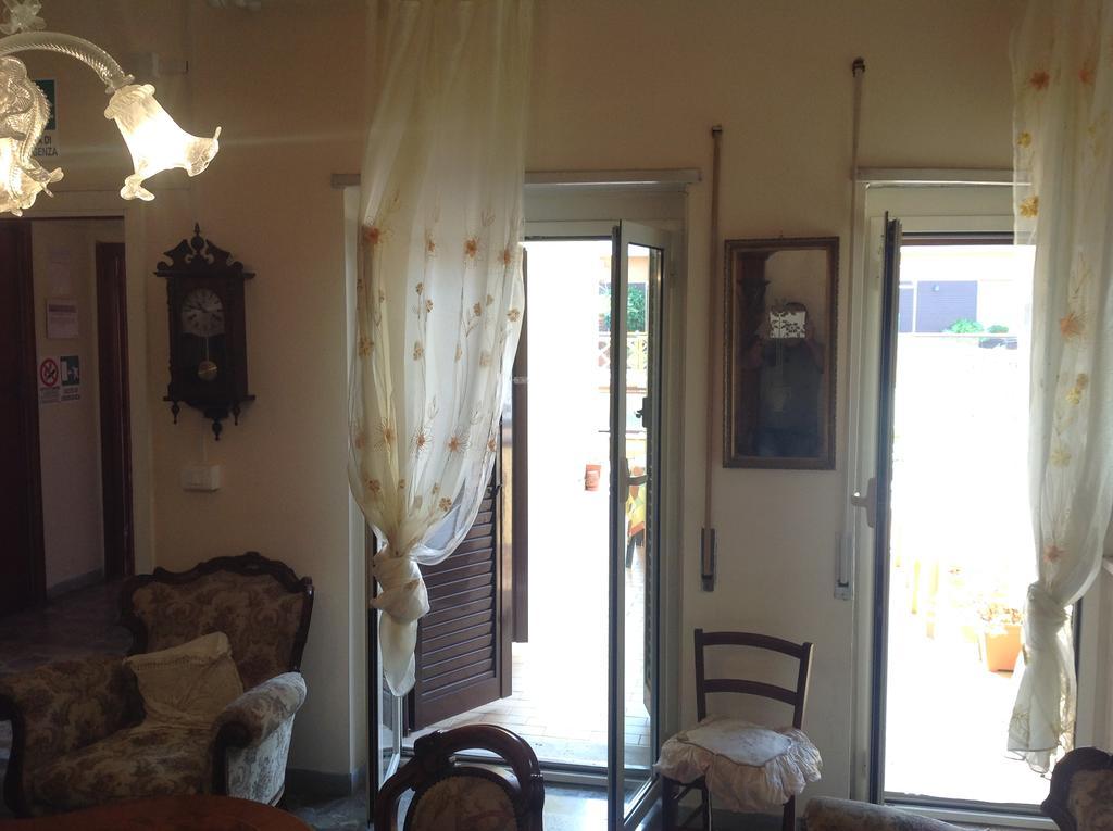 Appartamento Zia Gesina Ostie Extérieur photo